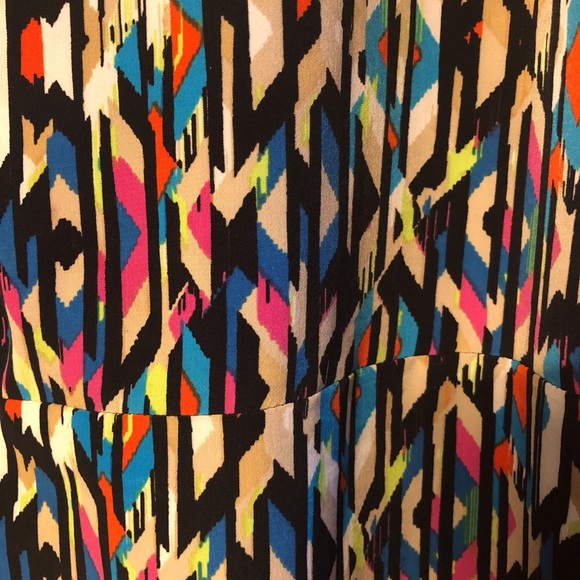 Attention Multi Color Sleeveless Dress - Picture 3 of 3